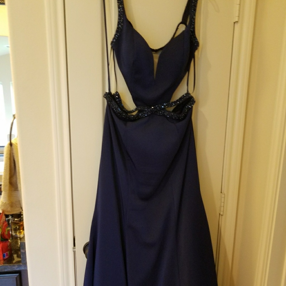 Gorgeous navy formal dress